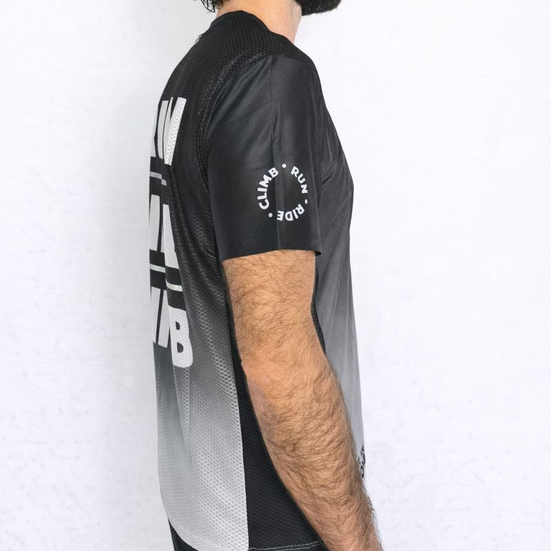 Tee-shirt manches courtes STRIDE noir & blanc